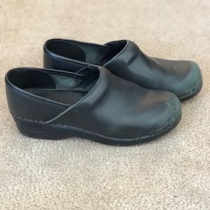 LL Bean Classic Black Heeled Clogs